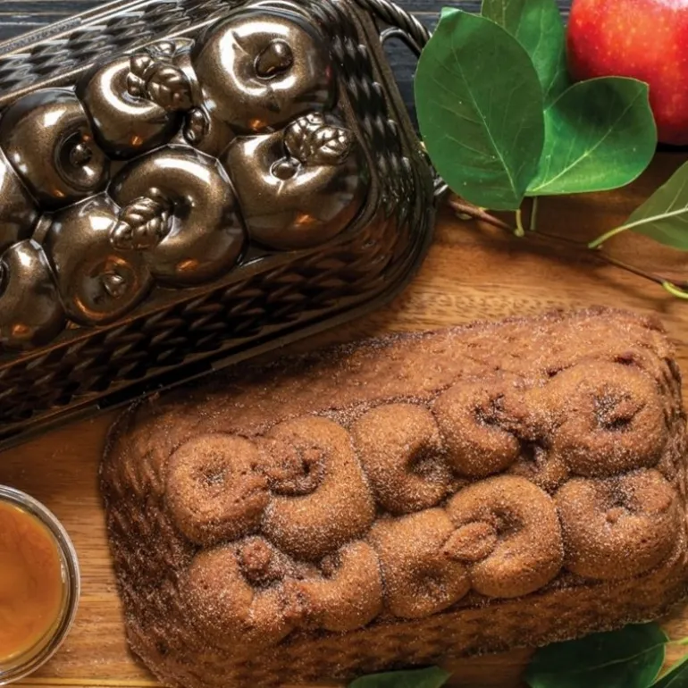 Stampo Apple Basket Loaf